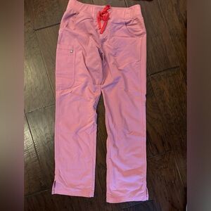 FIGS Mauve Kade Cargo Scrub Pants in Small